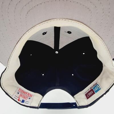 GENUINE YANKEES BALL CAP