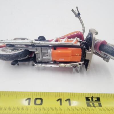 SMALL COLLECTABLE HARLEY DAVIDSON MOTORCYCLE #2