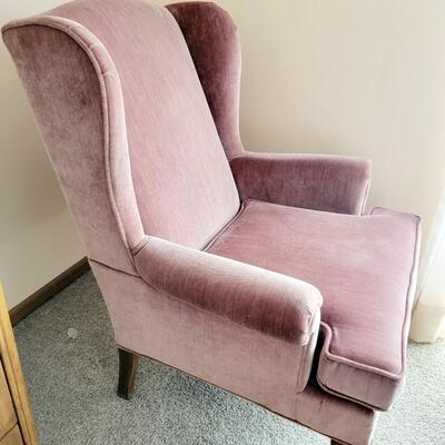 SOFA ECT WINGED BACK COMFY CHAIR