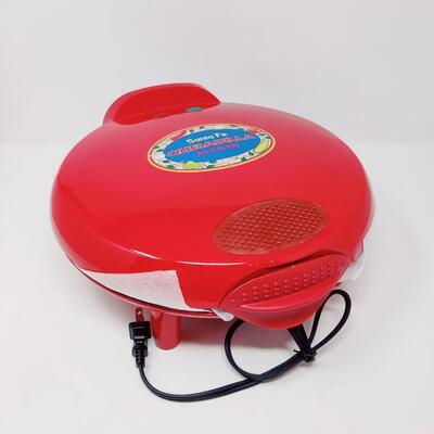 SANTA FE QUESADILLA MAKER NEW IN BOX