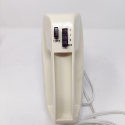 VINTAGE RIVAL ELECTRIC HAND MIXER