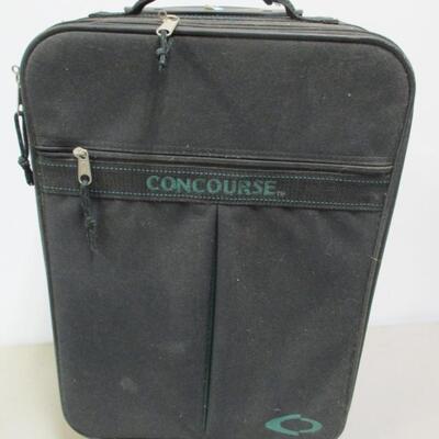 Concourse Travel Bag