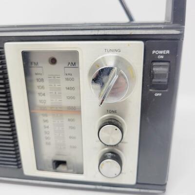 VINTAGE SONY AM/FM RADIO