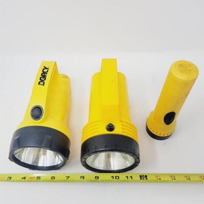FLASHLIGHT BUNDLE 3 pc