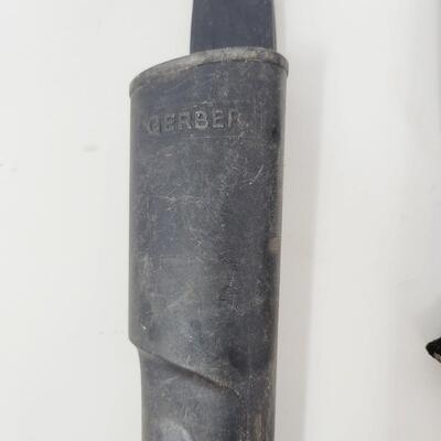 GERBER FILER KNIFE W/ BELT HOLDER