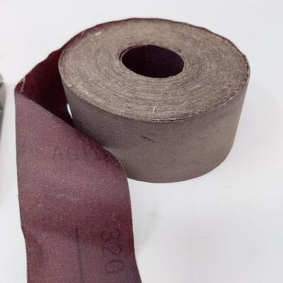 2 HAND SANDERS W/ 320 GRIT SANDPAPER