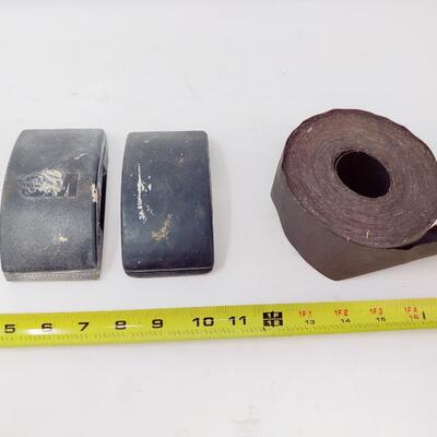 2 HAND SANDERS W/ 320 GRIT SANDPAPER
