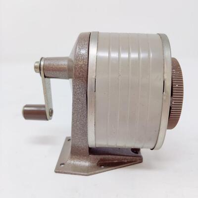BEROL GIANT APSCO SHARPENER