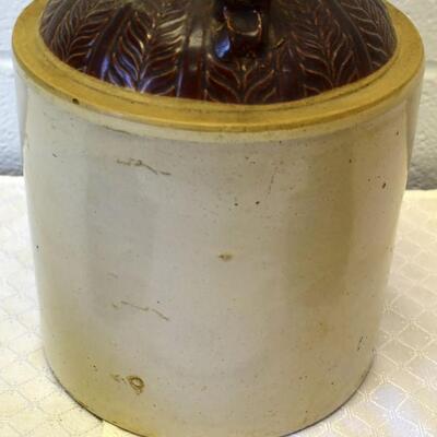 Crock and Decor
