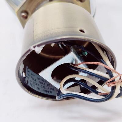 POLE LIGHT FIXTURE