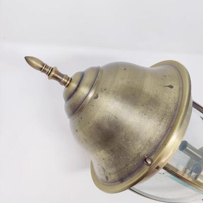 POLE LIGHT FIXTURE