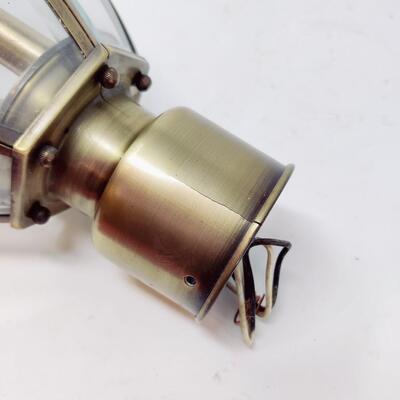POLE LIGHT FIXTURE