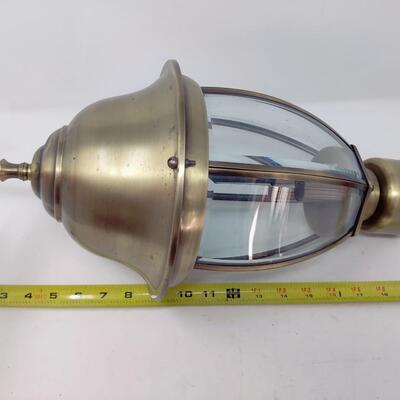POLE LIGHT FIXTURE