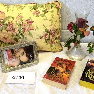 Book and Decor Lot
