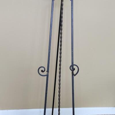 Lot 73: Tall Metal Art Easel