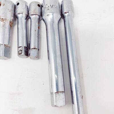 SOCKET AND RATCHET ACCESSORIES LOT #1