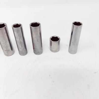 SOCKET AND RATCHET ACCESSORIES LOT #1