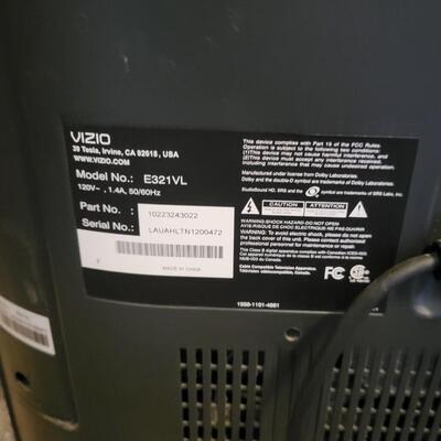 40 IN VIZEO FLAT SCREEN TV W/ REMOTE