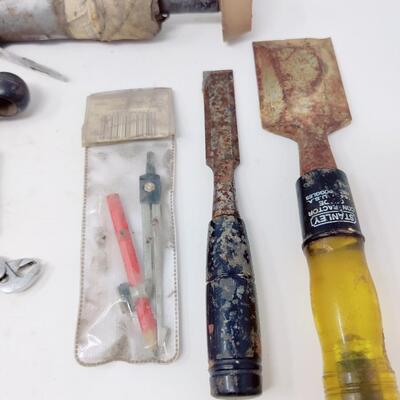 MISC GARAGE TOOLS LOT