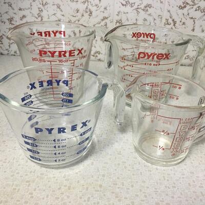 Pyrex measuring cups