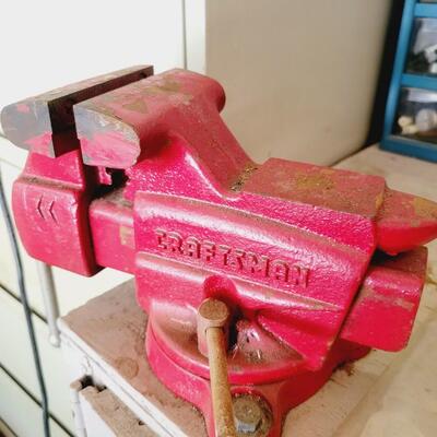 CRAFTMAN SWIVEL BENCH CLAMP
