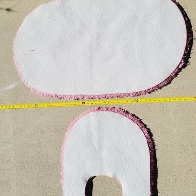 AMAZING PINK FLUFFY BATHROOM RUG SET