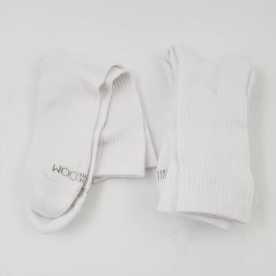 FRUIT OF THE LOOM SOCKS 3 PAIRS NEW