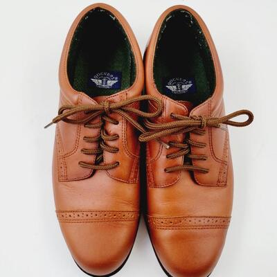 DOCKERS LEATHER SHOES - MENS SIZE 9.5