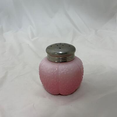 .4. Pink OmbrÃ© Muffineer Sugar Shaker | c. 1890
