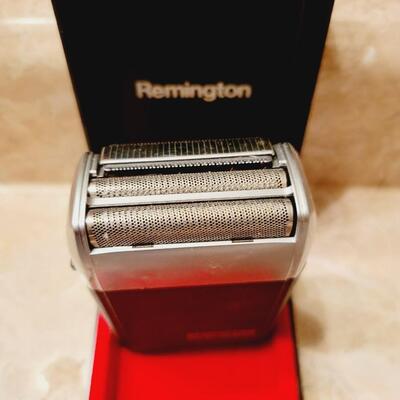 REMINGTON BATTERY OPERATED MICRO SCREEN SHAVER