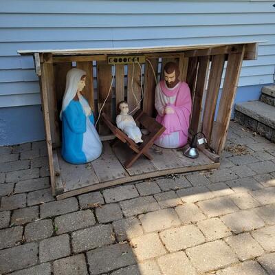Blow Mold Nativity Scene with Creshe