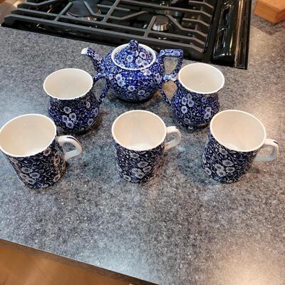 Teapot and 5 cups- Calico Ironstone/England