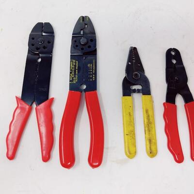 STRIP DOWN WITH THIS WIRE STRIPPING TOOL BUNDLE