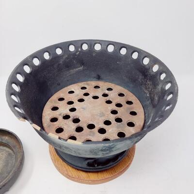 FUN AND UNIQUE CAST IRON TOKYO TABLETOP GRILL-PLEASE READ DESCRIPTION