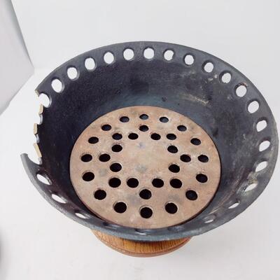 FUN AND UNIQUE CAST IRON TOKYO TABLETOP GRILL-PLEASE READ DESCRIPTION