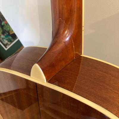 Mitchell MO100SPK Folk Acoustic Guitar Natural