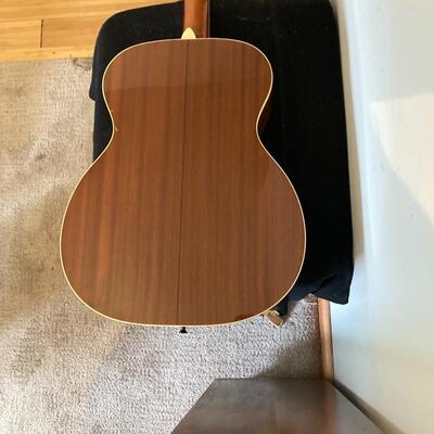 Mitchell MO100SPK Folk Acoustic Guitar Natural