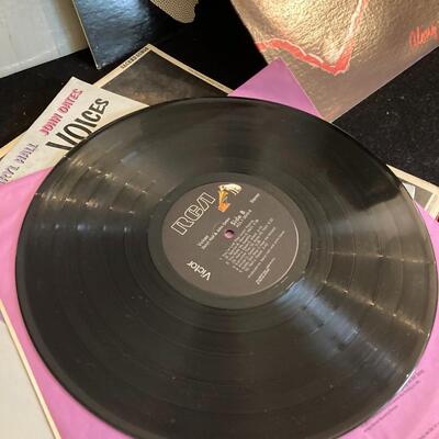 Hall & Oats Vintage Record Album Lot of 5 with Tour Book