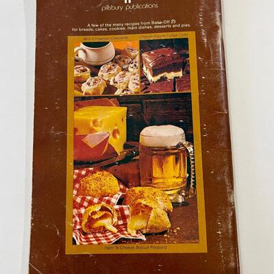 Vintage Cookbook Lot - Pillsbury