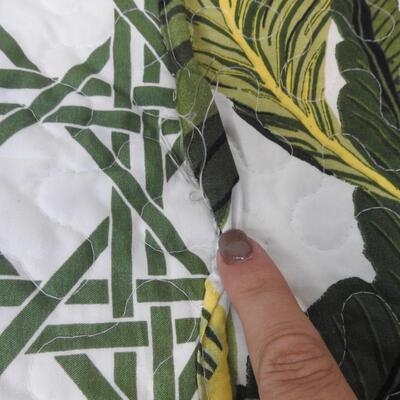 Tropical Paradise Reversible Quilt, King, Green, 5-Pc Set, Used, Only 3 pieces