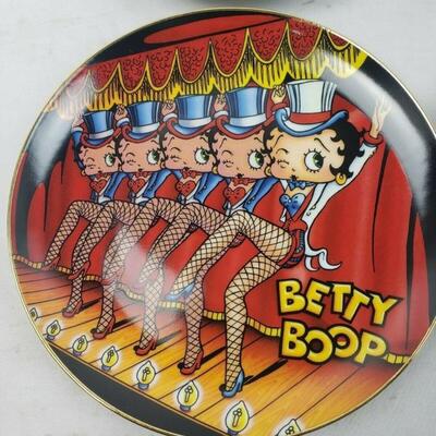 Danbury Mint 1993/1994 Betty Boop America's Sweetheart, 12 Collectors Plates