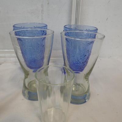 Kitchen Lot: Large Tray, Shelf Rack, Glasses, Metal Mugs, Vintage-Cake Toppers