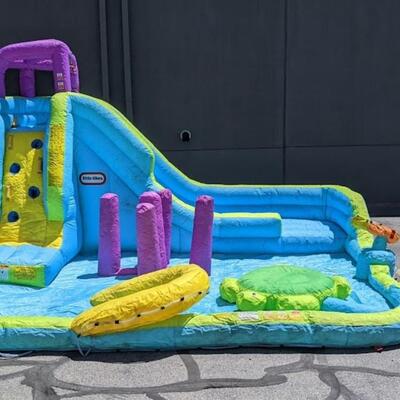 Inflatable Obstacle Waterslide,Used, Arch & Water Guns Don't Inflate, 14'x12'x8'