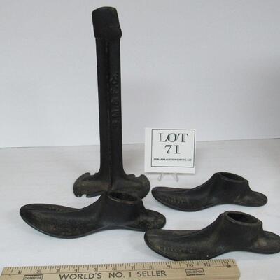 Old Malleable Shoe Last Stand and 3 Shoe Anvils, Different Sizes