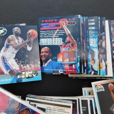 HUGE LOT Near Mint NBA 1990s Basketball Cards SHIPS FREE