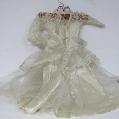 Vintage Wedding Dress For Doll 15-17", and Veil
