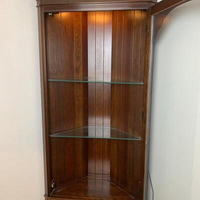 Beautiful Light Up Corner Cabinet With Glass
