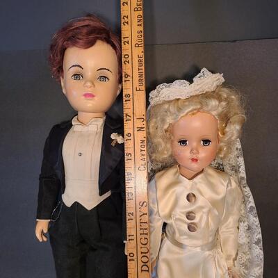 Lot 203: Vintage Bride & Groom Doll