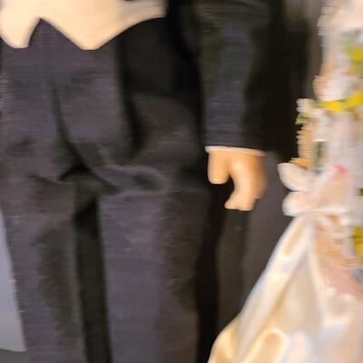 Lot 203: Vintage Bride & Groom Doll