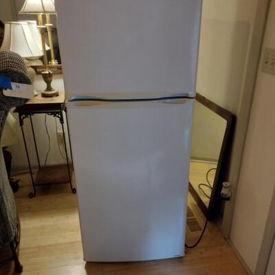 Magic Chef Refrigerator